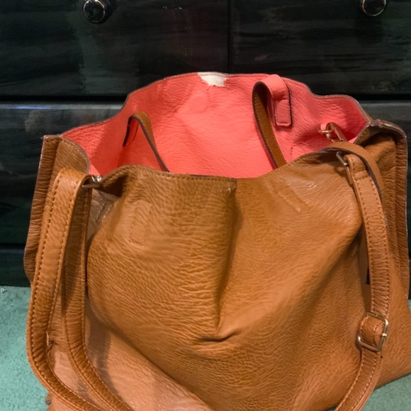 Handbag - Picture 4 of 5